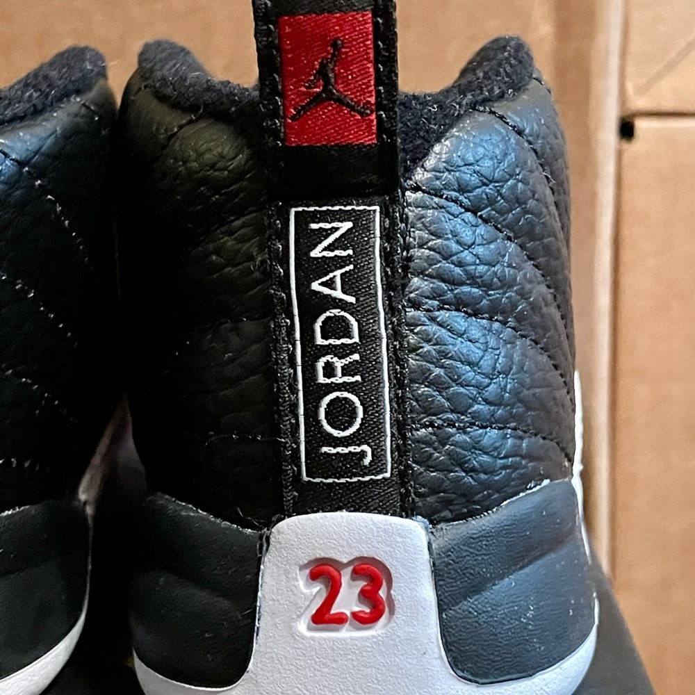 Jordan 12 - Picture 12 of 16